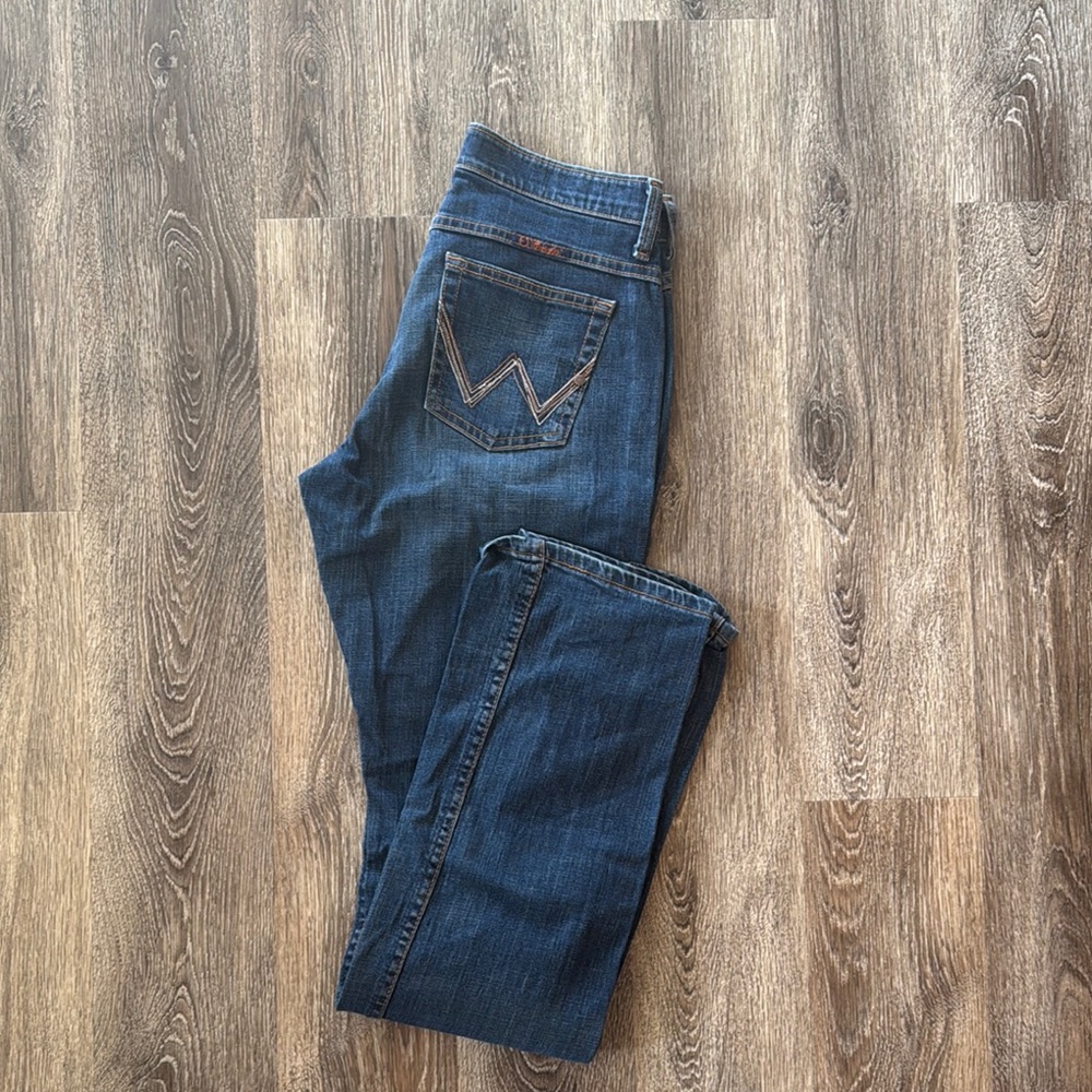 Wrangler’s Q Baby Jeans - Size 5/6 x 36